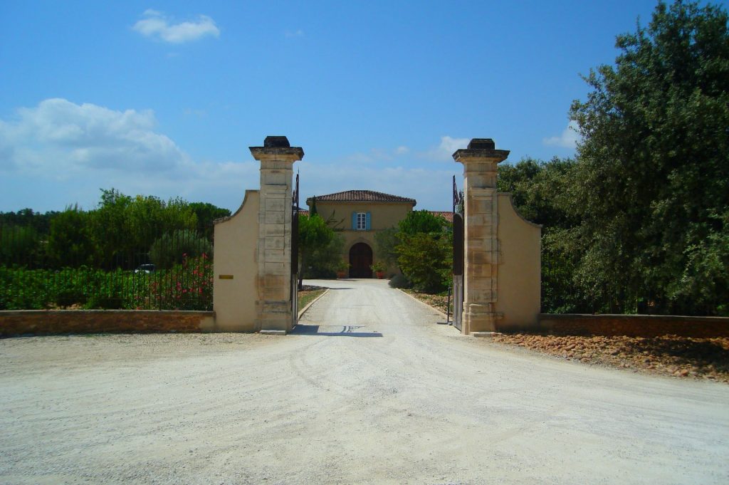 Château de Beaucastel-de entrée