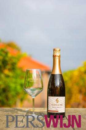 wijndomein Guillaume bruissend schlennichs brut 2023 Limburg Mergelland